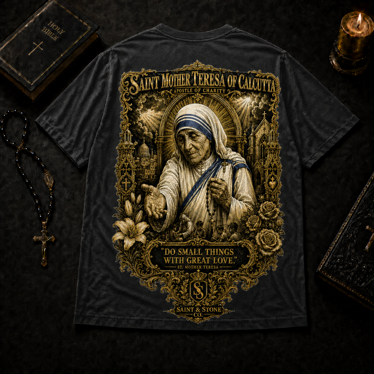 Saint Mother Teresa of Calcutta Oversized T-Shirt