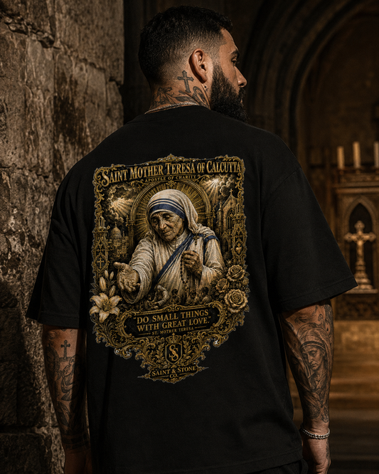Saint Mother Teresa of Calcutta Oversized T-Shirt