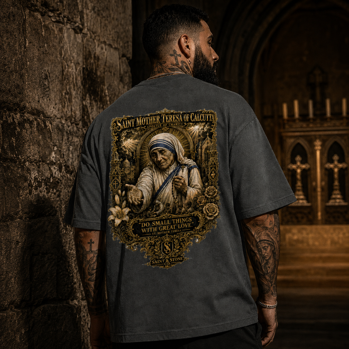 Saint Mother Teresa of Calcutta Oversized T-Shirt